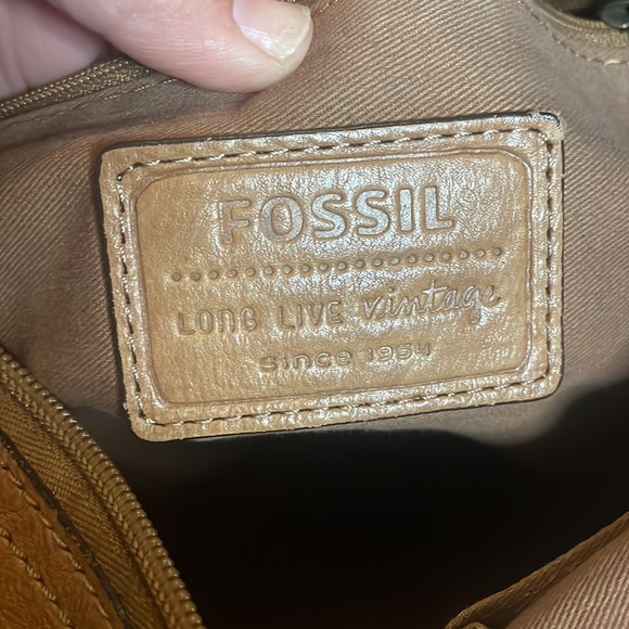 Fossil Leather Crossbody - Picture 9 of 10